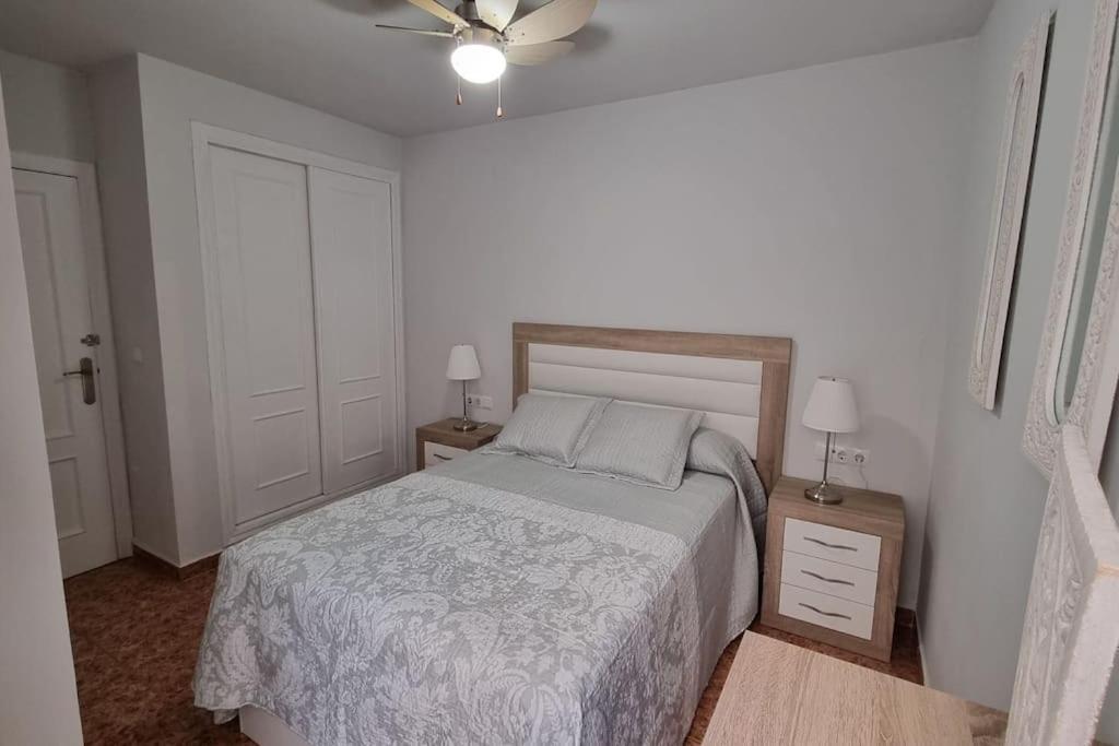 Apartamento Cruz Apartment Santa Pola Ngoại thất bức ảnh