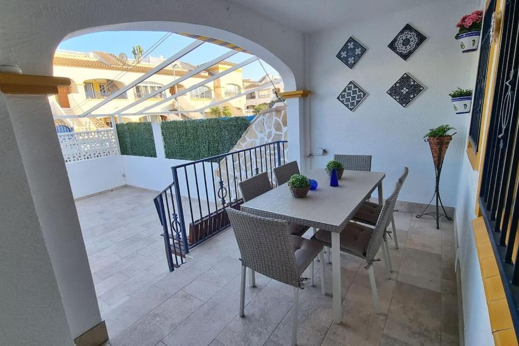 Apartamento Cruz Apartment Santa Pola Ngoại thất bức ảnh