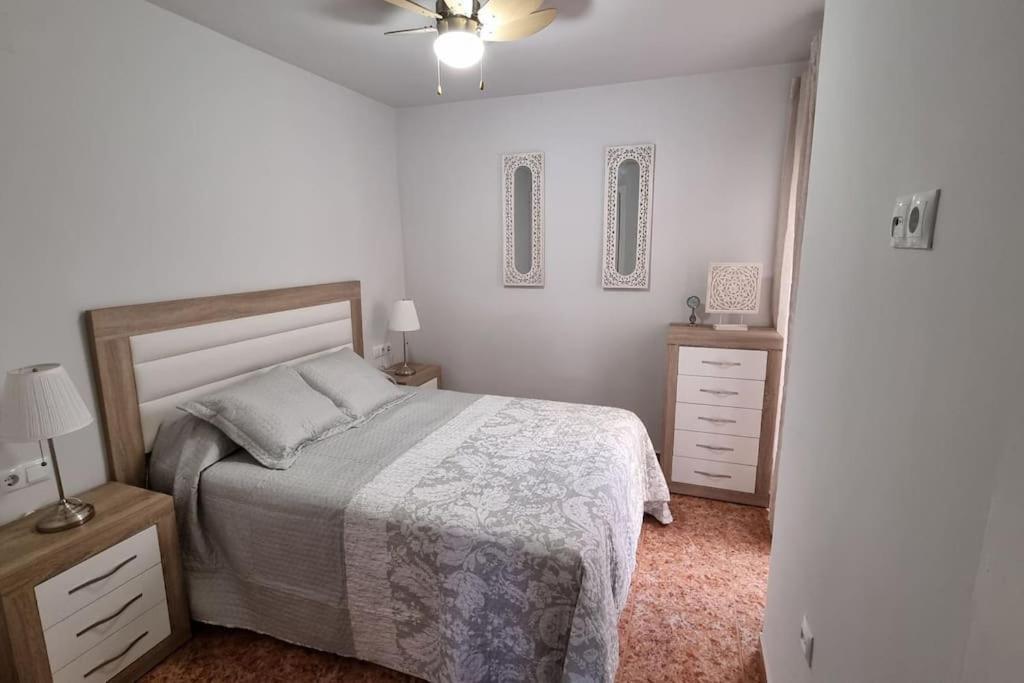 Apartamento Cruz Apartment Santa Pola Ngoại thất bức ảnh