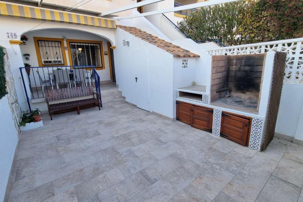 Apartamento Cruz Apartment Santa Pola Ngoại thất bức ảnh
